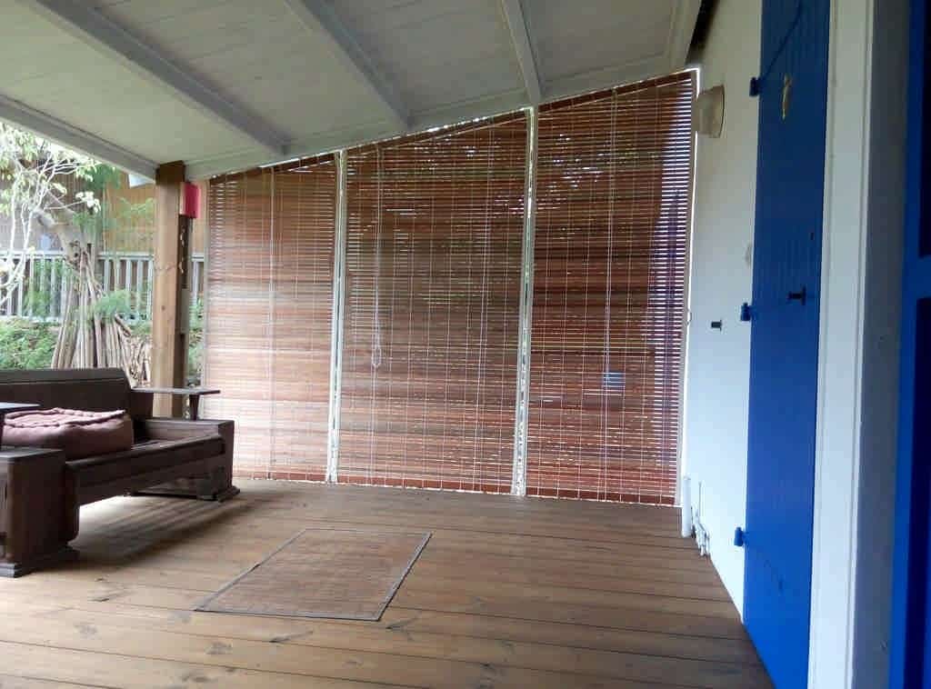 store-mauricien-pente-protection-vent-pluie-soleil