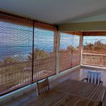 Store bambou sur mesure avec vu mer