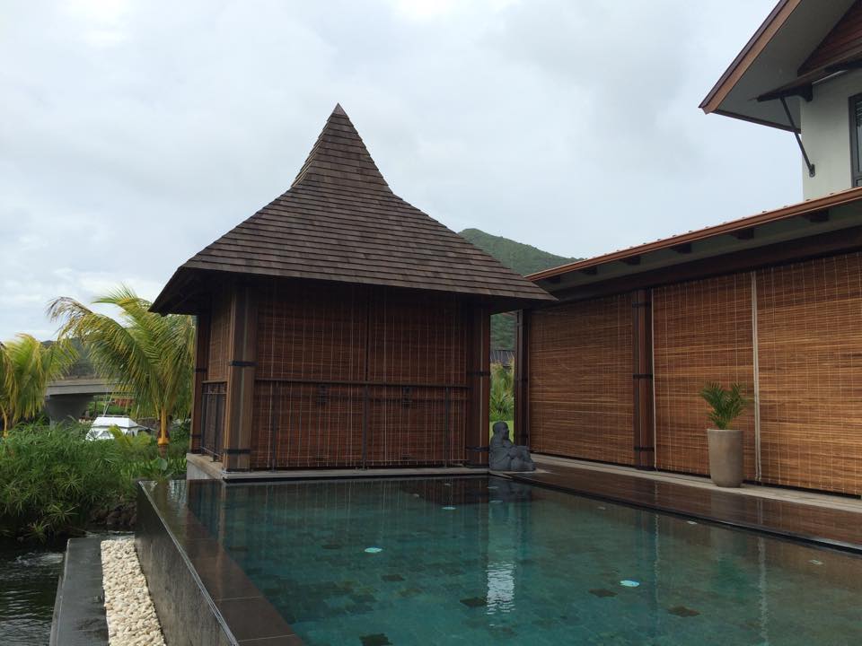 Store sur mesure teinte teck